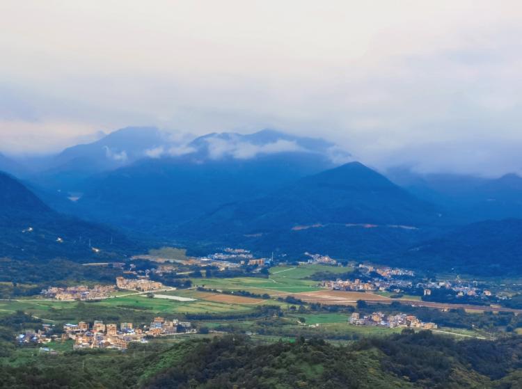 听说广州金叶子温泉酒店是广州的“小布拉宫”