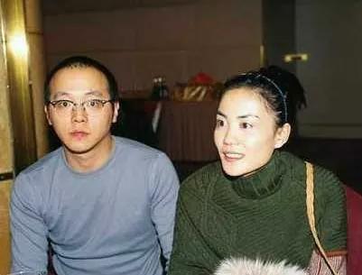 王菲怎么样谈恋爱的,歌坛天后王菲谢霆锋