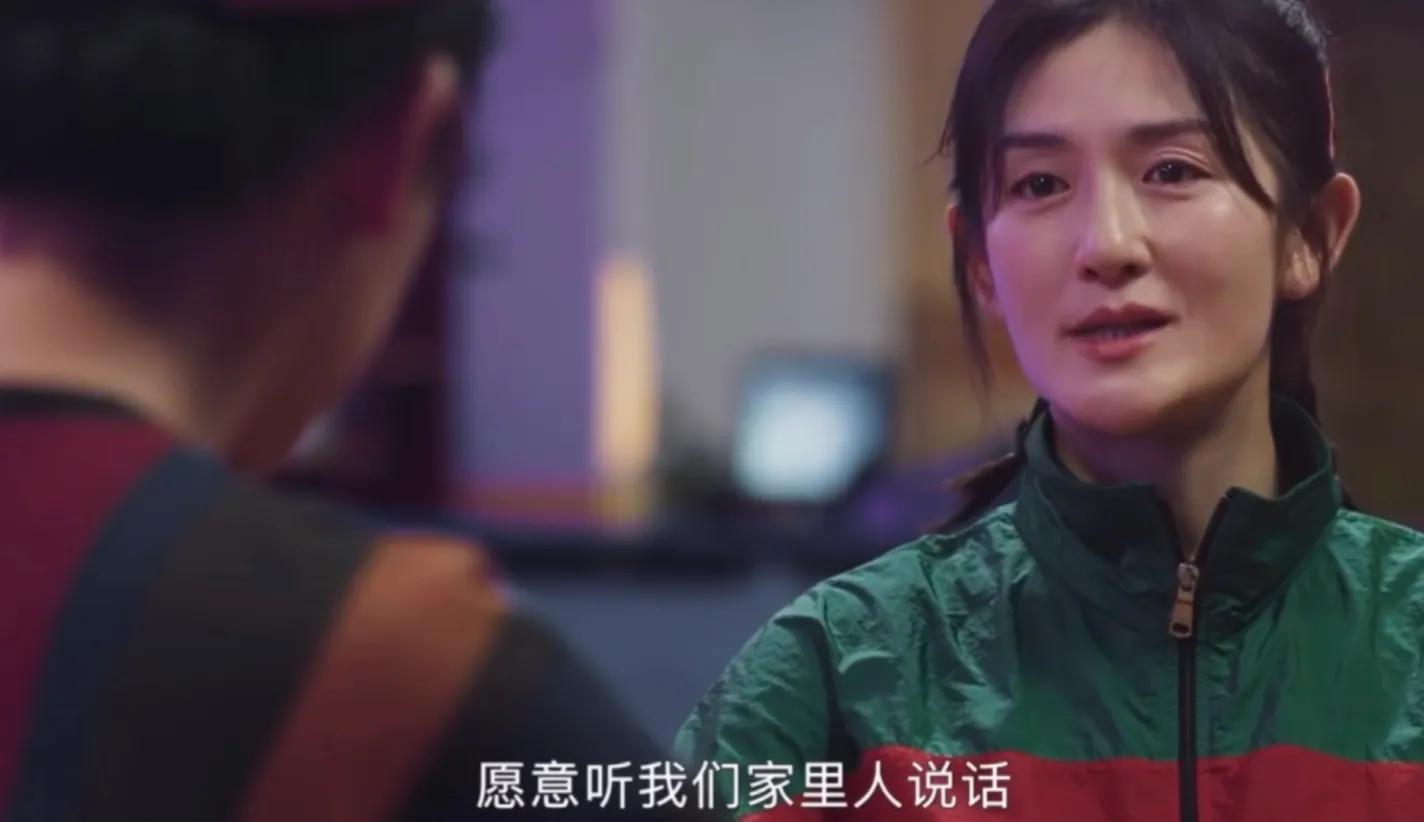 被拆家门抵债，为初恋写书？“拼命三娘”谢娜忘不了的苦甜往事