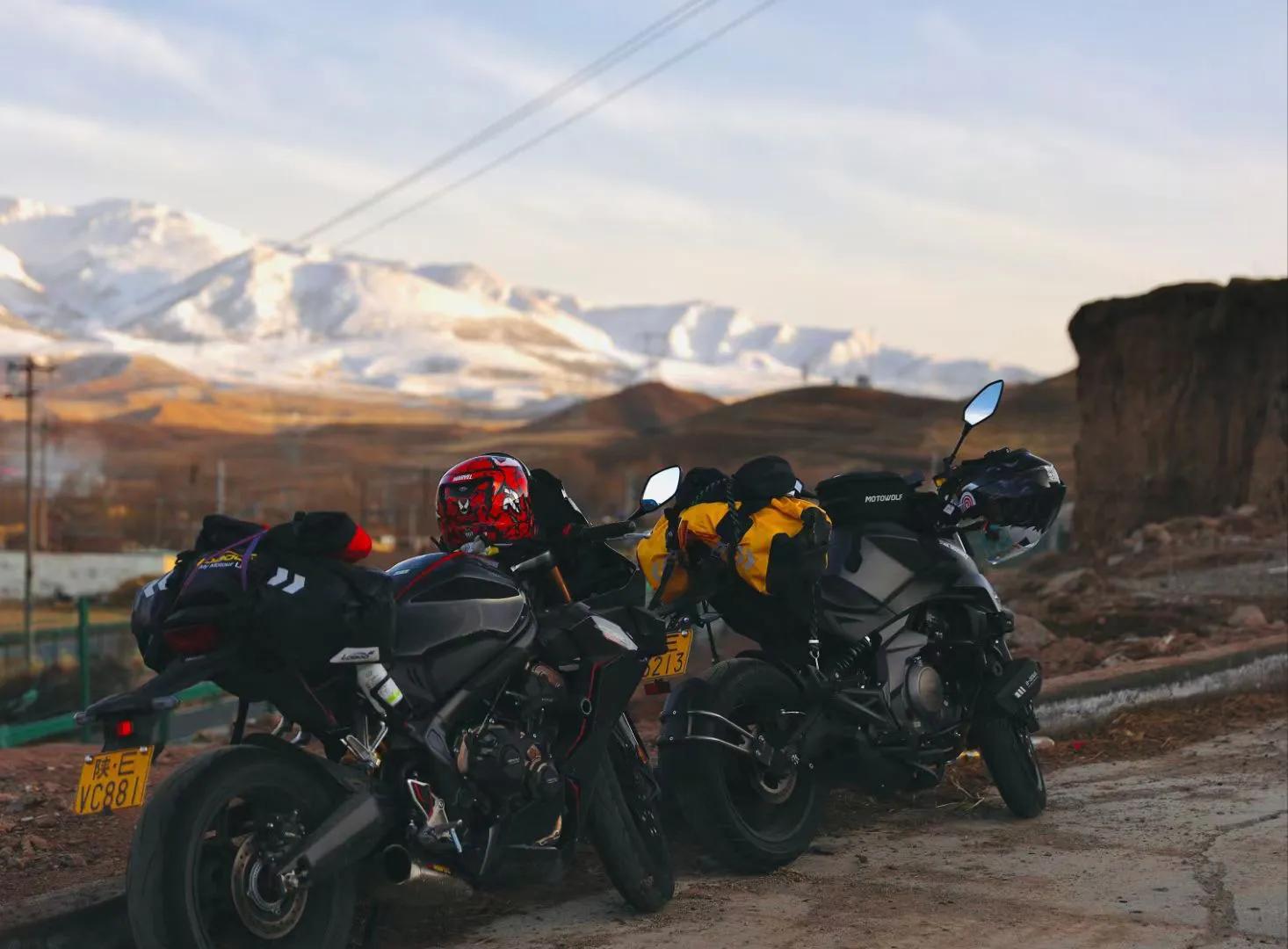 春风400nk和春风650nk哪个建议买,ktm390dukepk春风650nk