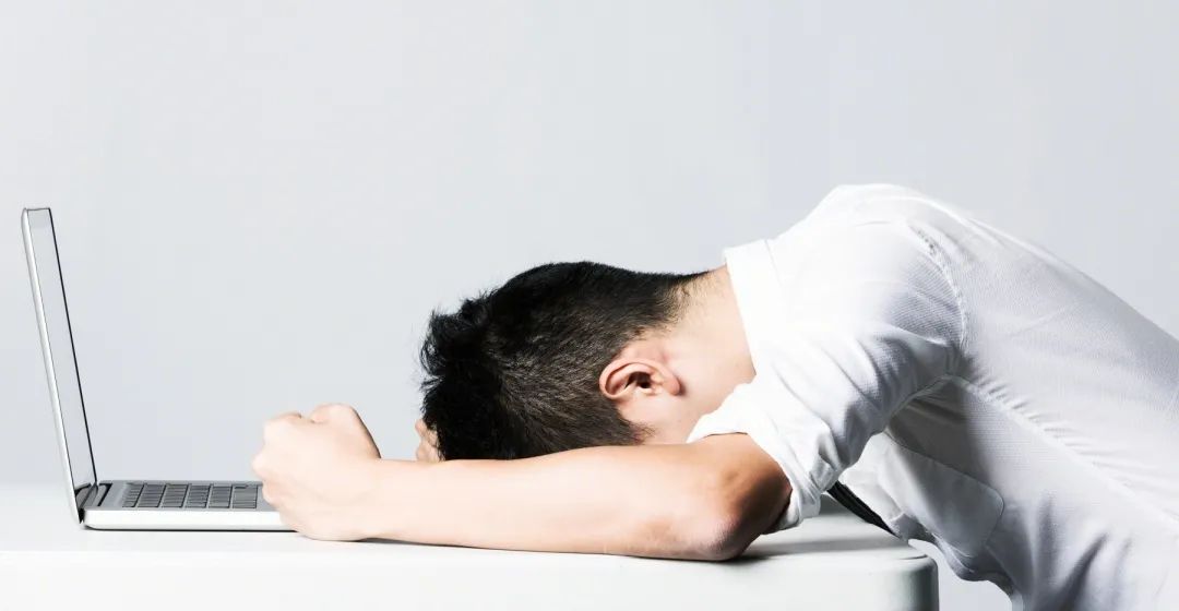 整天电脑前工作怎么缓解眼疲劳,经常用手机电脑怎样缓解眼疲劳