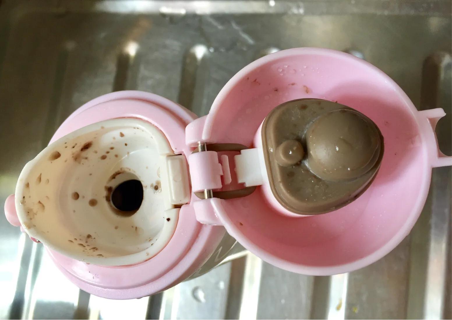 饭壶馊了有妙招，用它洗一洗，还你清新乾淨的饭壶⋯