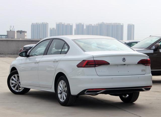 14w公里的大众宝来值不值得买,大众宝来6万多可以提车么