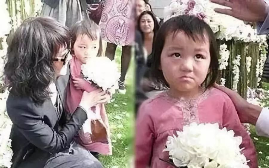 李嫣回应逛街事件,李嫣高调现身街头