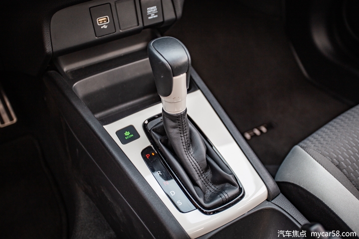 最新平民本田超跑,2020款本田飞度超跑视频