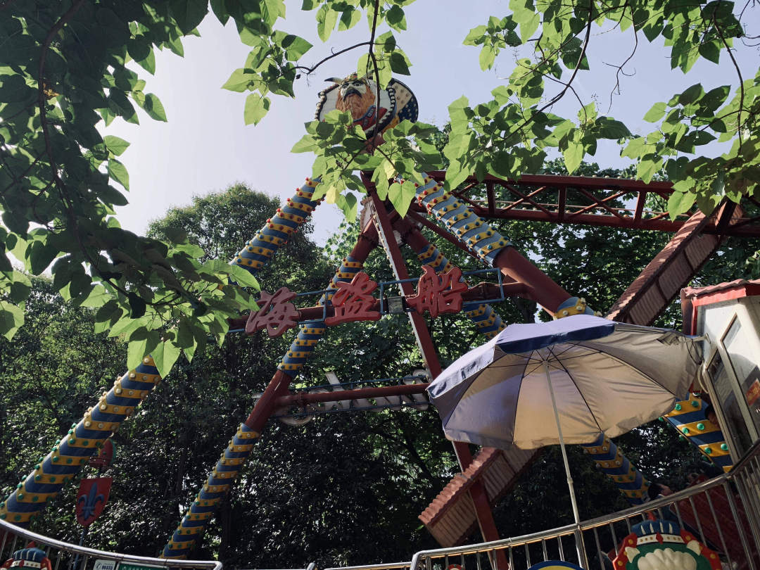 最美的西安兴庆公园,西安兴庆公园一道美丽的风景线