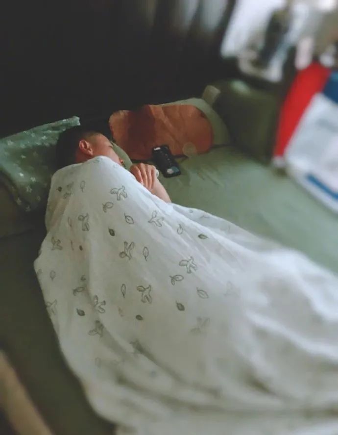 想问下大家，有啥方法能浇灭我老公想给我当“私教”的热情？