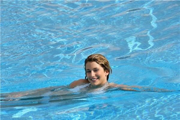 来姨妈前期健身会影响吗,辟谣经期不能吃什么