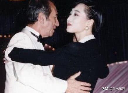 功夫皇帝被老外暴打,功夫皇帝挨揍的视频