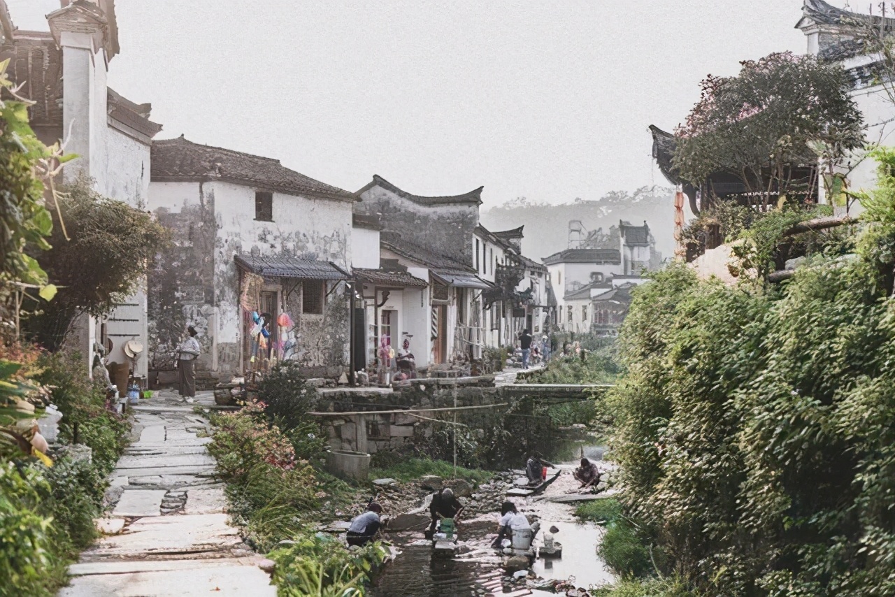 幸存的古村落安徽查济古村,人与自然村