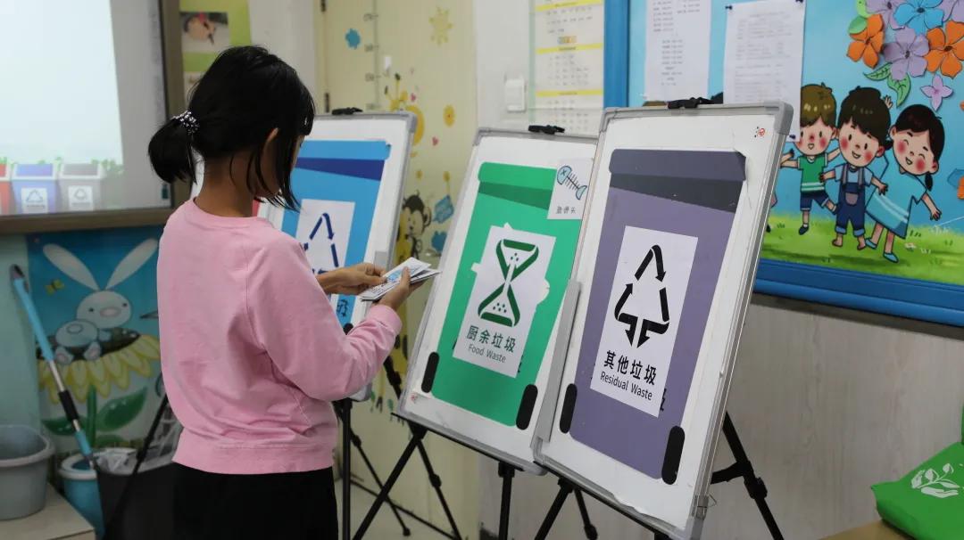 理论实践共学习,理论学习做到三个结合