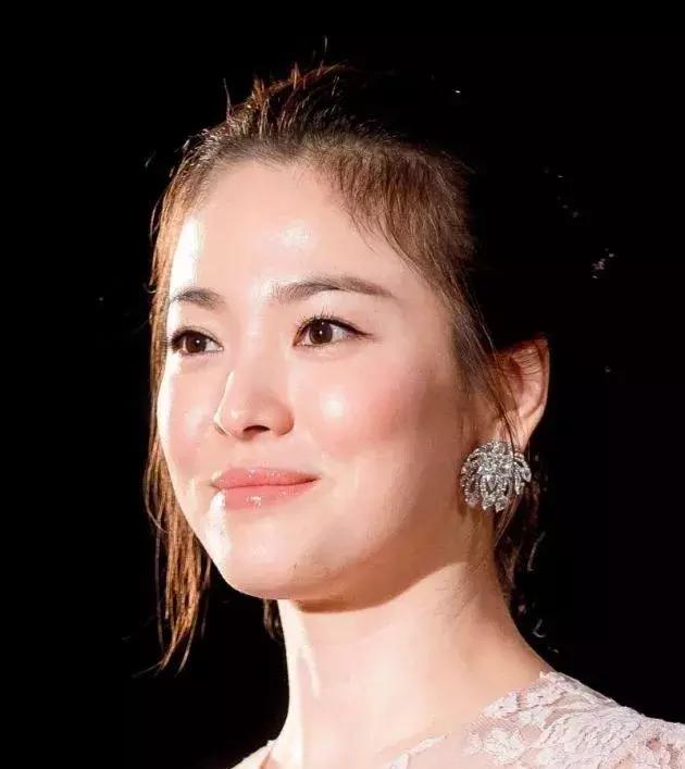 学会Rihanna、钟楚曦、张韶涵的高光技能,比打10针玻尿酸都管用