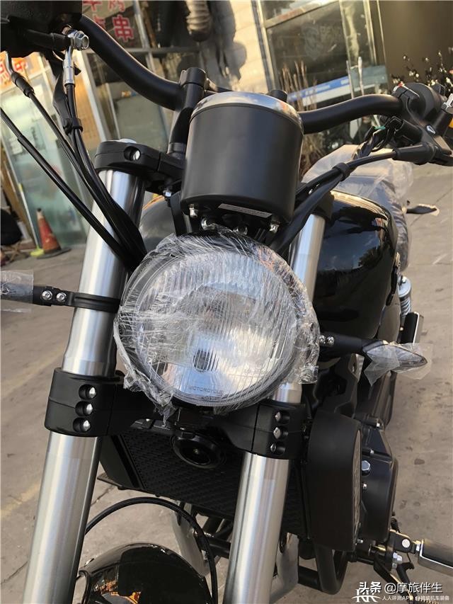 国产最漂亮的太子摩托车奔达400原驰兽