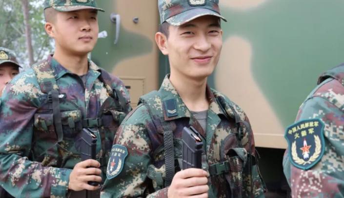 士官生本科和专科到部队有区别吗,在部队上考士官有什么好处