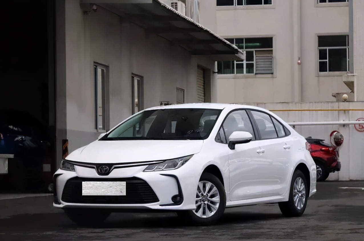 步入社会第一辆车,步入社会的第一台车