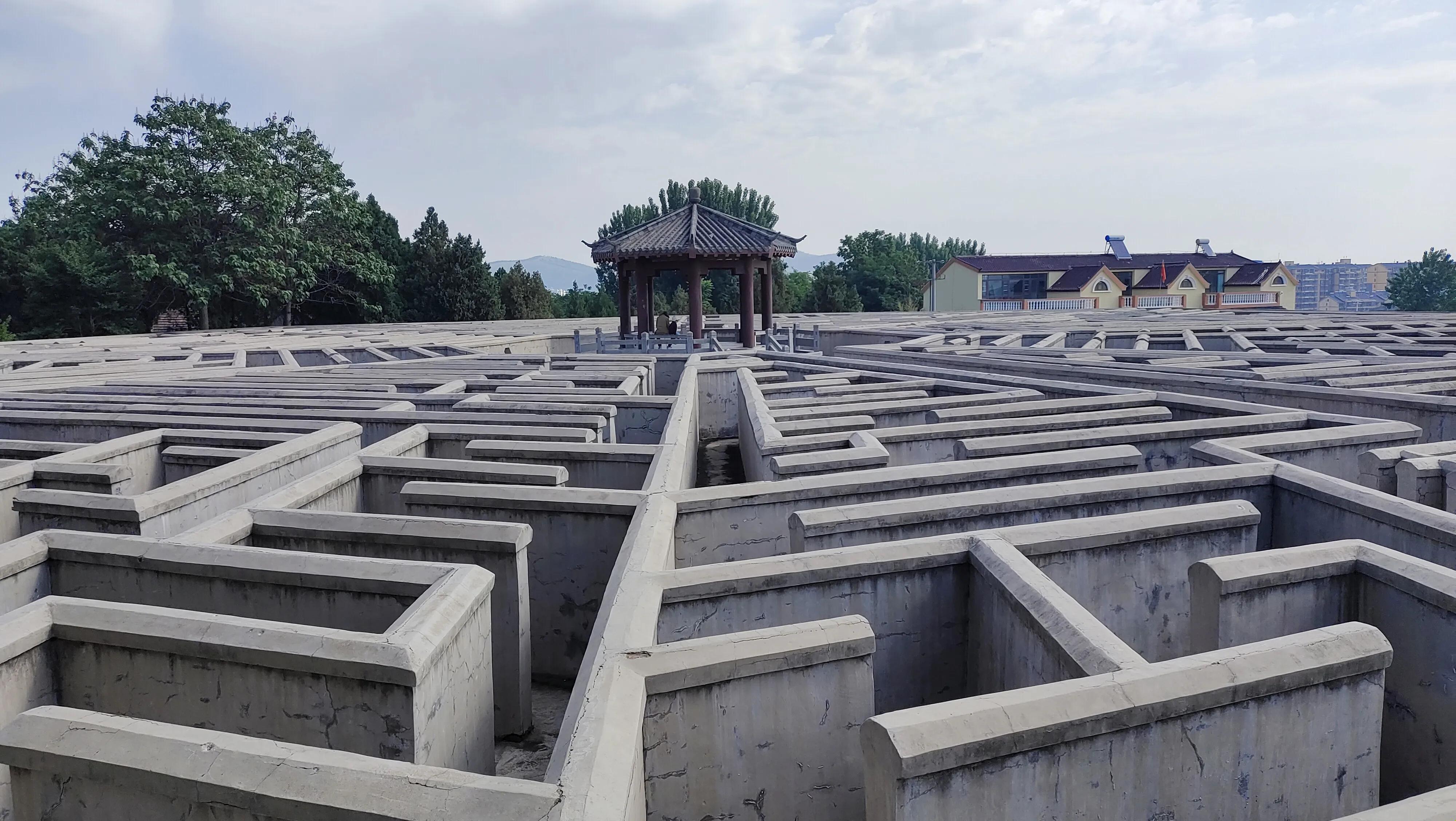 沂南县卧龙山公园风景,沂南县诸葛亮故里纪念馆