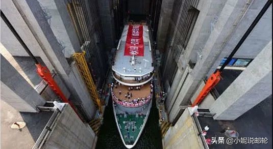 长江三峡游轮有电梯没有,三峡长江一号游轮的电梯