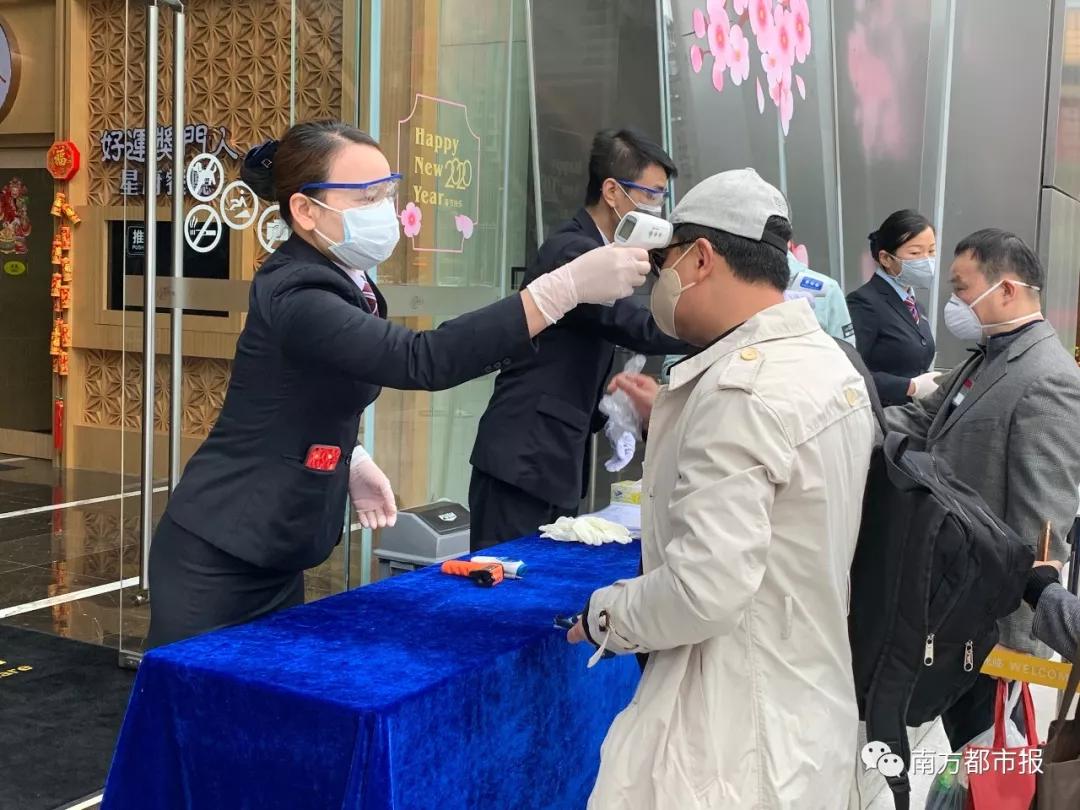 深圳复工第一天地铁站图,复工第一天的地铁