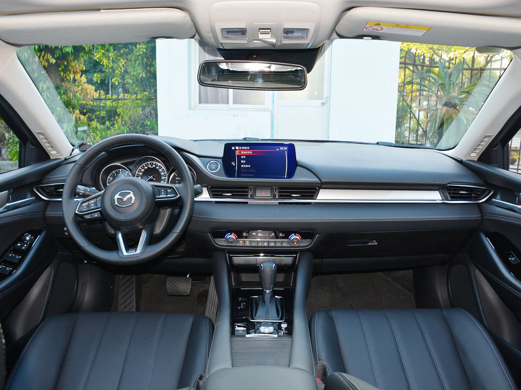 日产天籁和马自达阿特兹对比,阿特兹2.0跟天籁2.0哪个性价比高