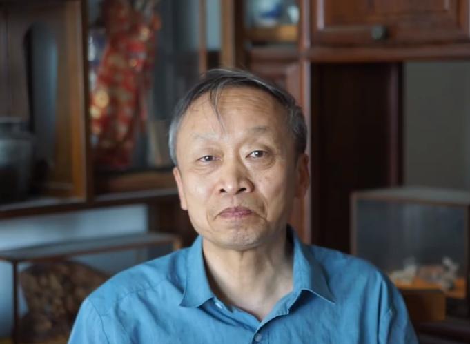 辱骂国足学者讽“数理化文盲”是低智,回击刘建宏:我国不靠诺奖