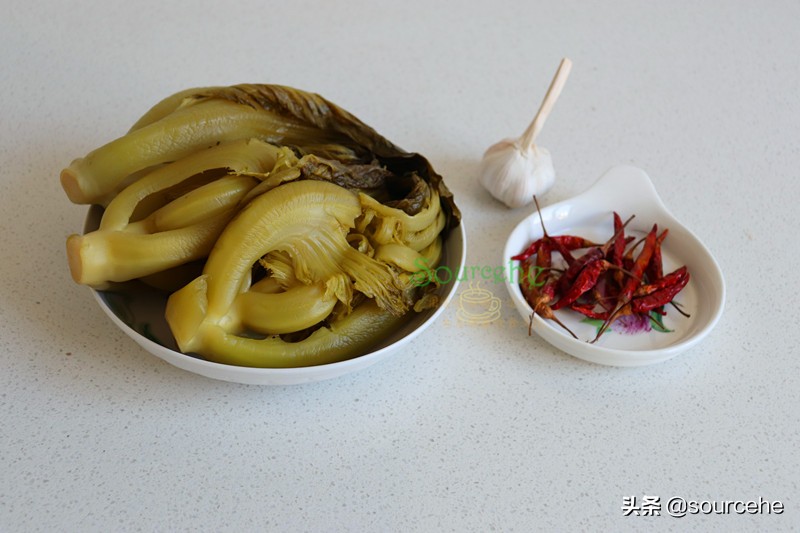 大厨教你酸菜怎么炒好吃,怎么做的酸菜又爽口又入味