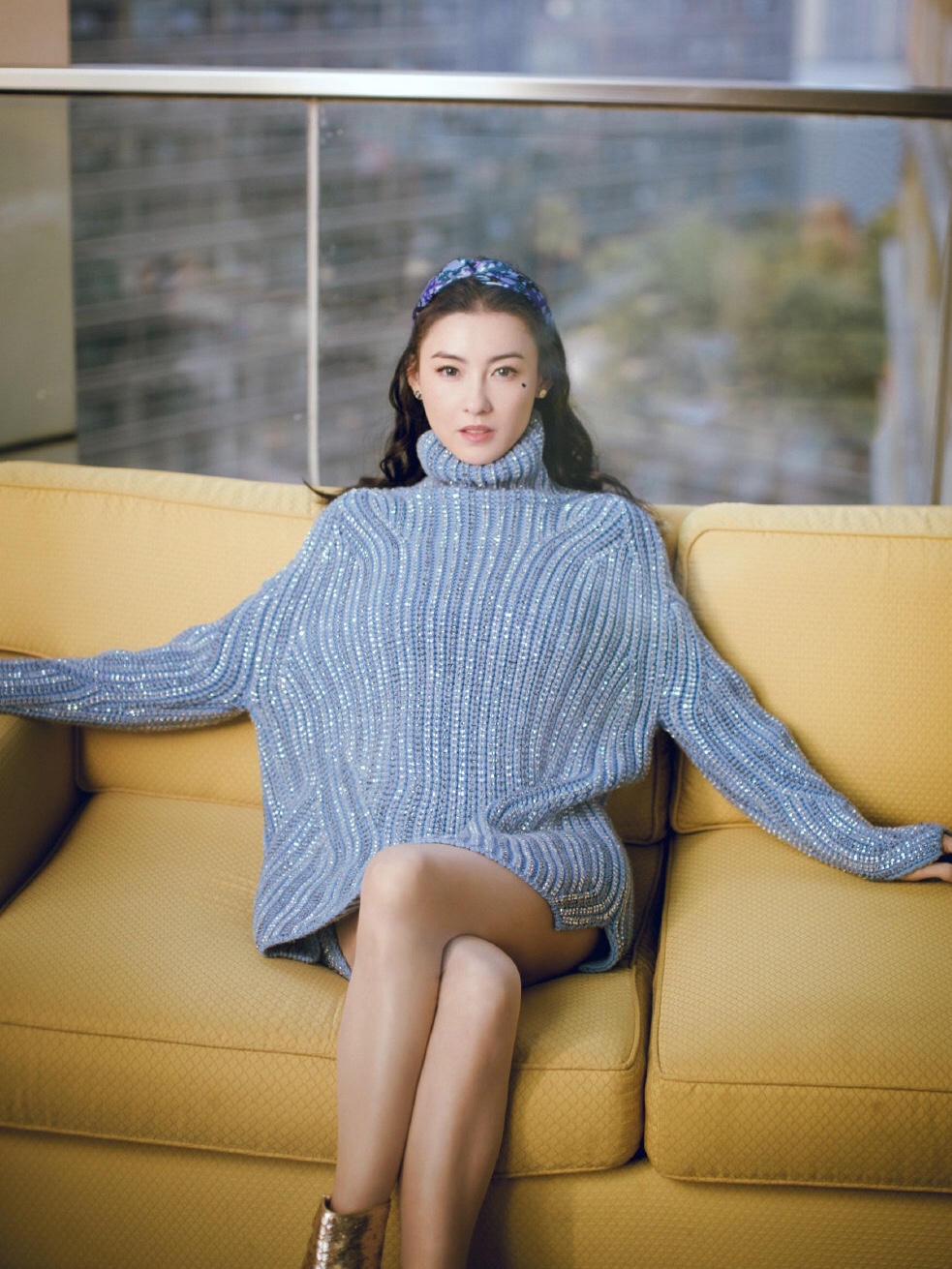 张柏芝经典复古穿搭,张柏芝年轻时的扎丸子头颜值