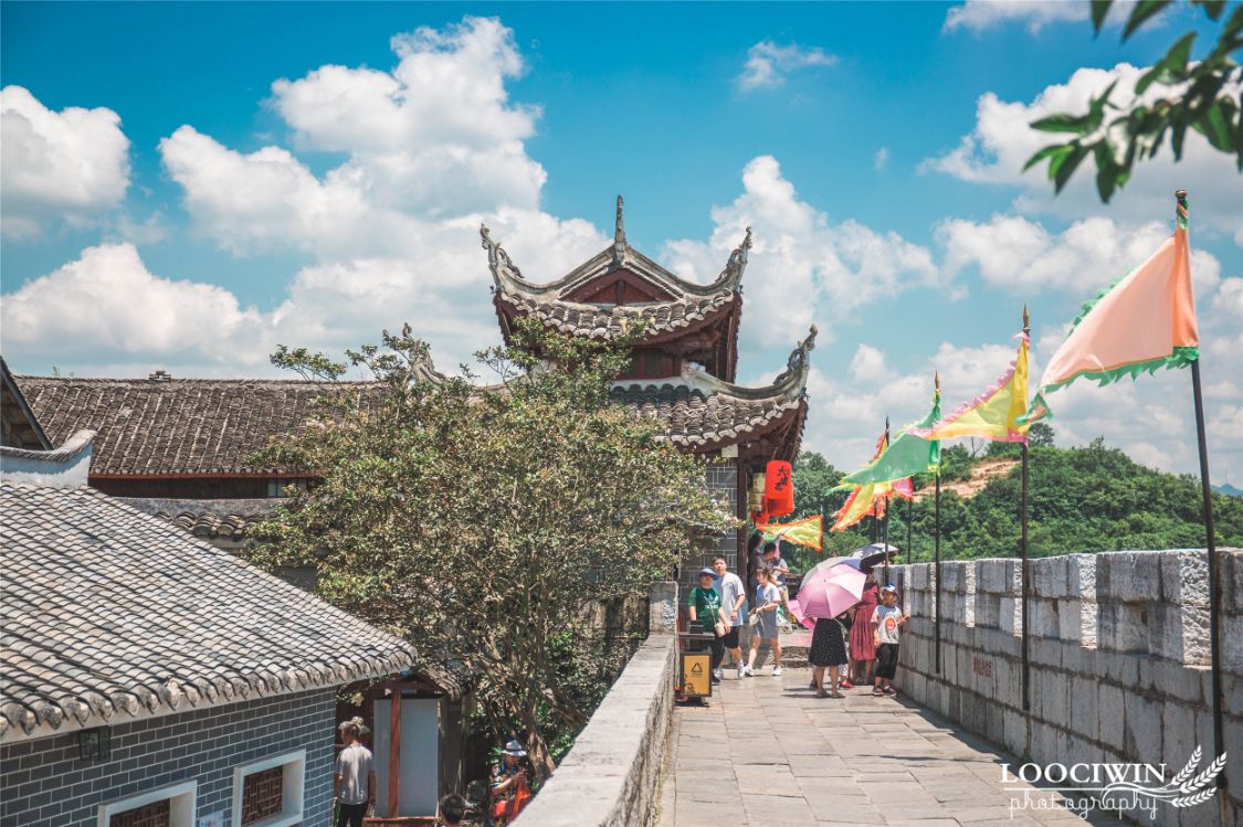 贵州除了千户苗寨还有其他玩的吗,贵州千户苗寨外的古镇