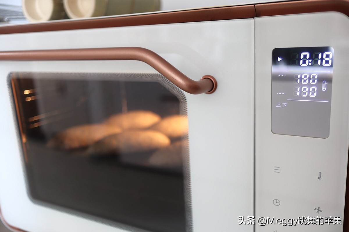 五谷面粉做面包,五谷杂粮营养无糖面包做法