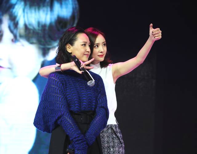 周笔畅看仙剑三,杨幂周笔畅三生三世