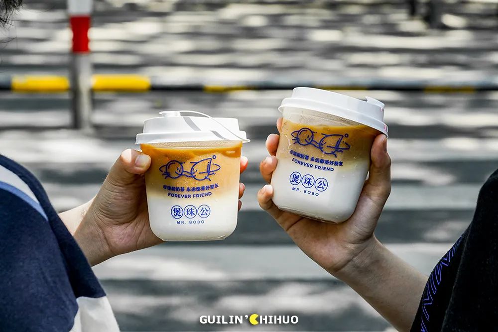 月售1000单的奶茶店,月销8000的奶茶店