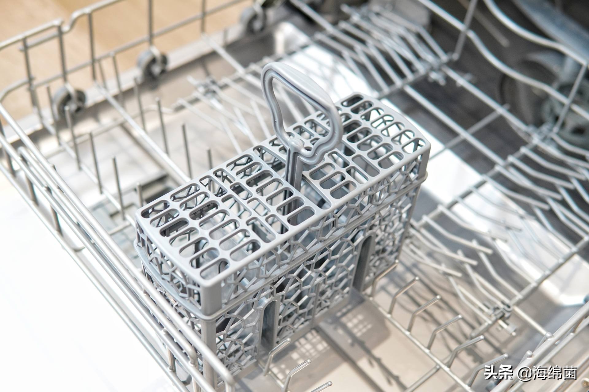 海尔家用晶彩洗碗机,海尔洗碗机晶彩w20怎么样