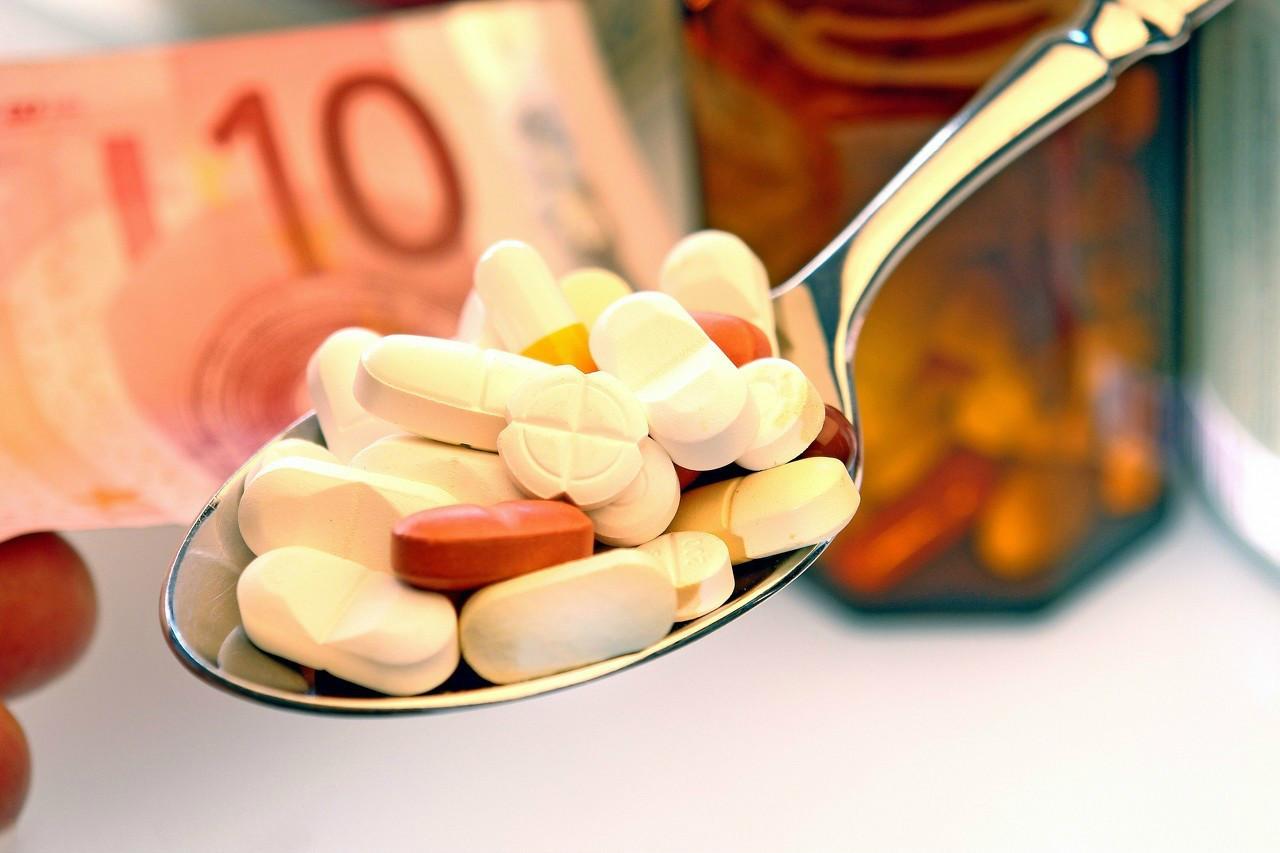 门诊费达到1800后如何报销,医保门诊报销1800元怎么算