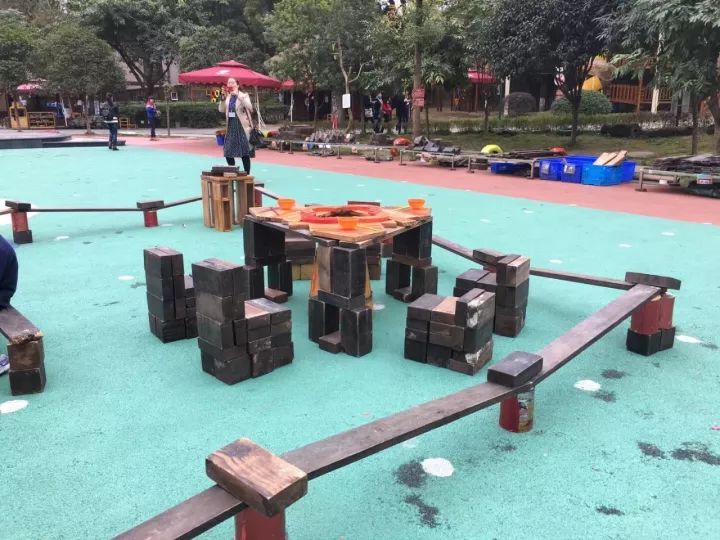 4.13重庆逐梦歌乐山上的“巴学园”探索“世界级乡村幼儿园