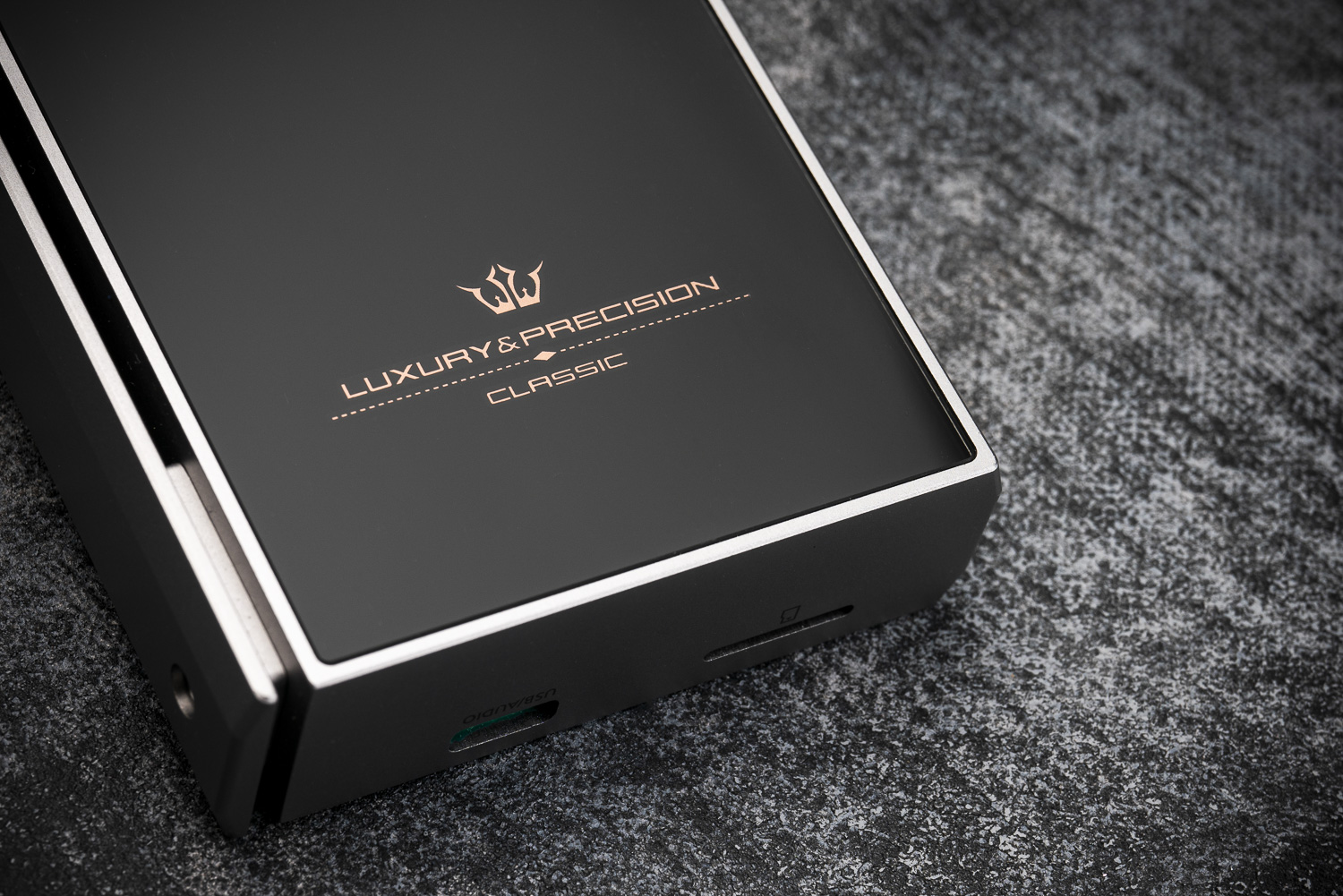 乐彼P6：全球首款分立式R2R便携*放播**器，把台机塞进随身