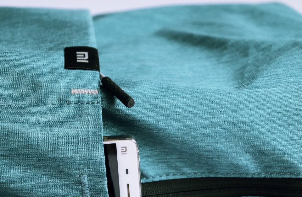 个性小背包,小米小背包对比迪卡侬小背包