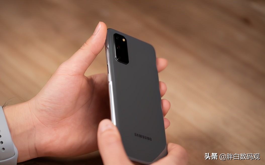 目前市面上屏幕最薄的手机,目前屏幕小性价比超高的手机