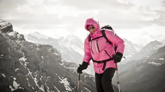 做成Burberry的波司登羽绒服，能让我变成刘亦菲吗？