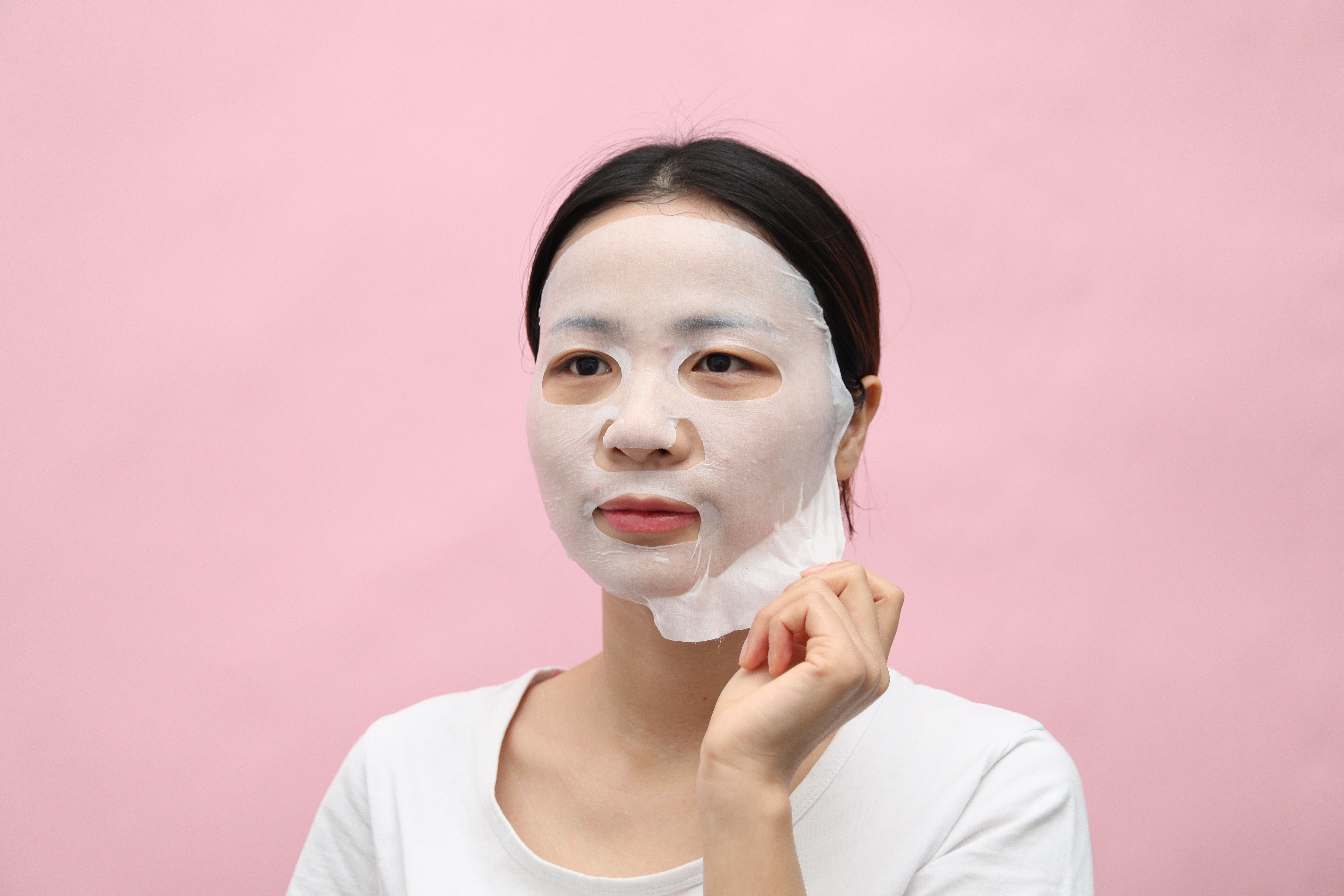 冬季敷面膜的正确方式,冬天敷面膜的好处