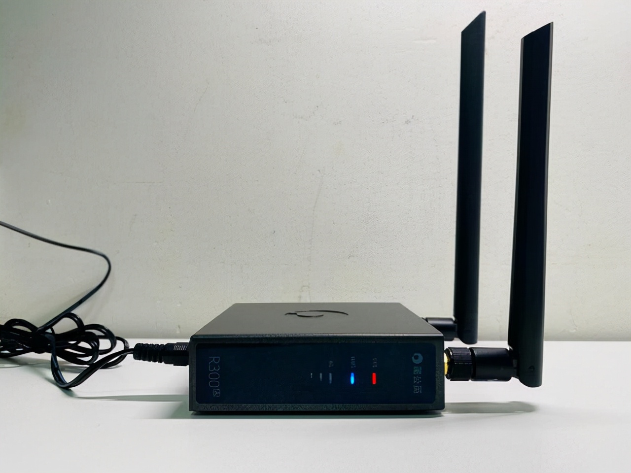 贝锐蒲公英路由器r300a设置教程,蒲公英r300a和普通路由器什么区别