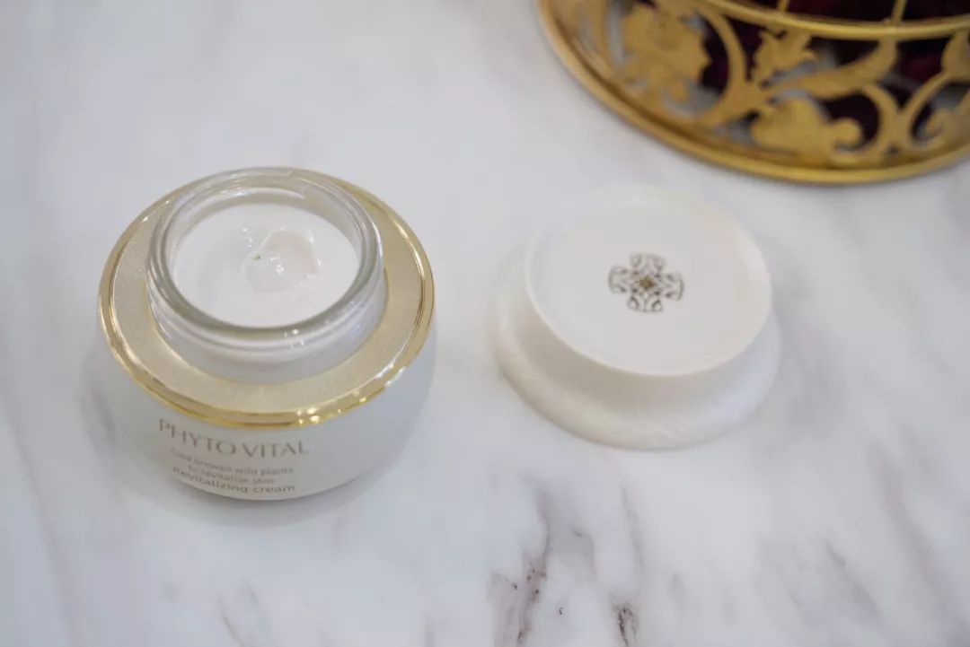 百元以内的保湿面霜好吸收不闷痘,百元以内的面霜推荐