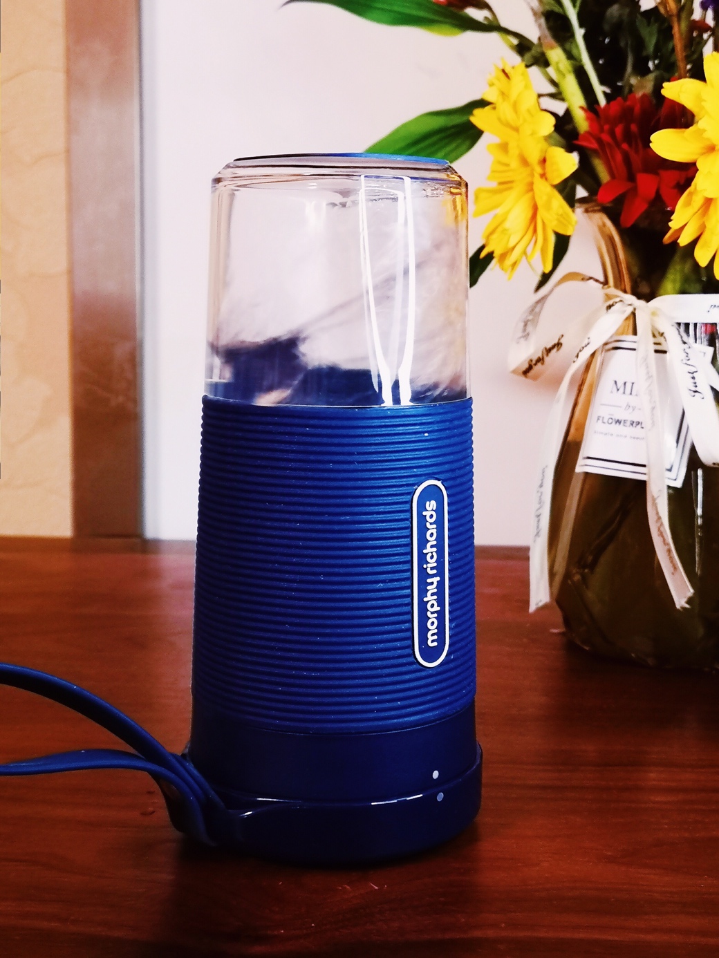 便携榨汁机九阳和摩飞哪个好,摩飞mr9600便携榨汁杯好吗