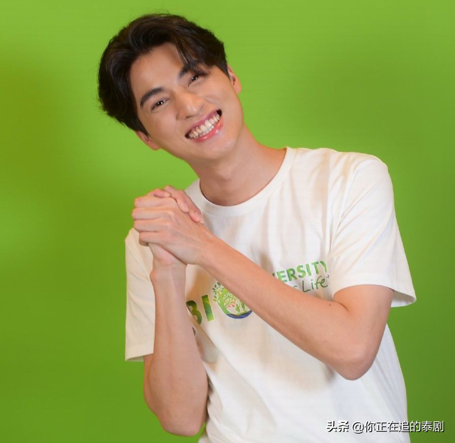 泰国顶流偶像糕糕GulfKanawut最新泰剧《情牵巨星》搭档视后Janie