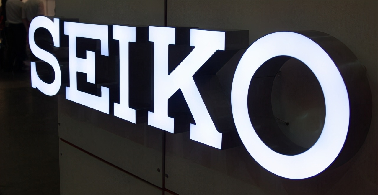 50年无法超越的发光字,100个发光字体