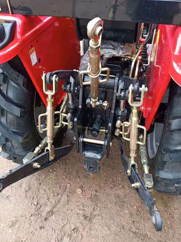 福田雷沃拖拉机怎么样值得买吗,雷沃拖拉机便宜还是东方红便宜