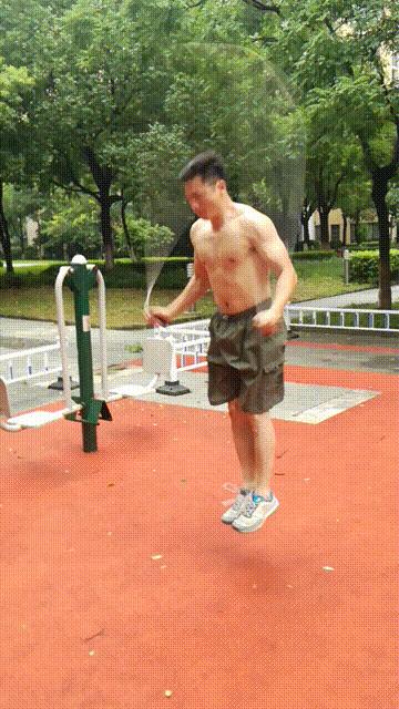 小学生跳绳双飞教程,小学生跳绳双飞一般跳多少个