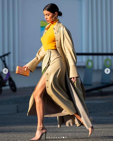 杩愬姩鏄庢槦,杩愬姩鏄庢槦绌挎惌