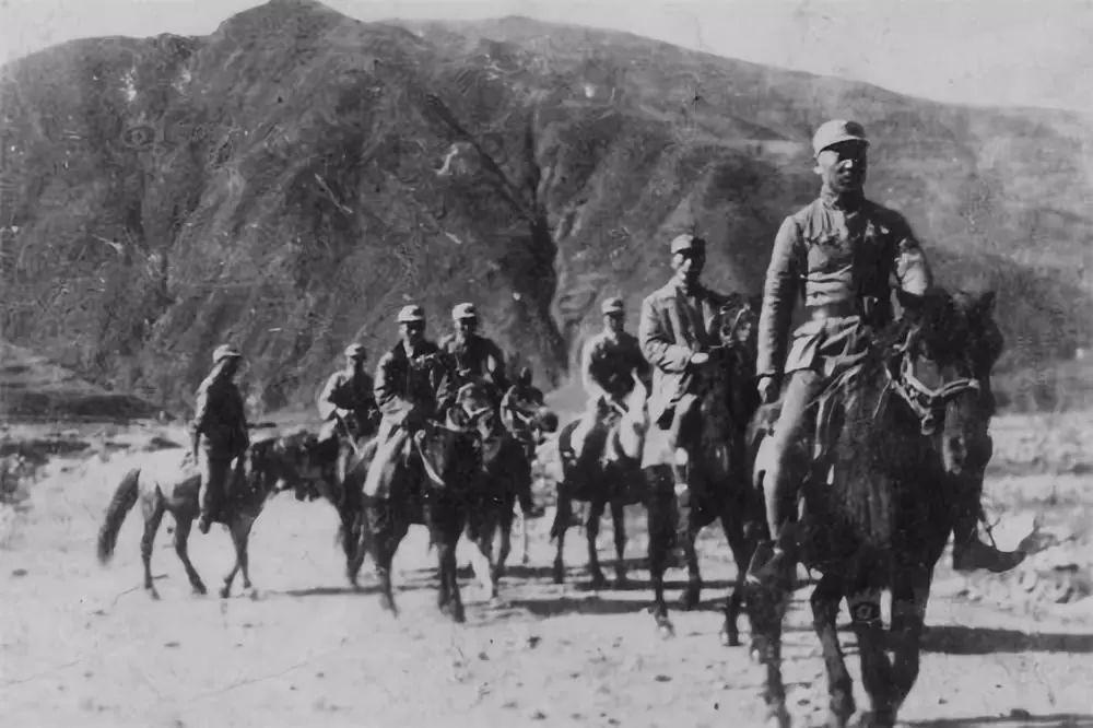 绥远战役，*荣臻聂**联手贺龙未克傅作义，聂帅总结：不打无把握之仗