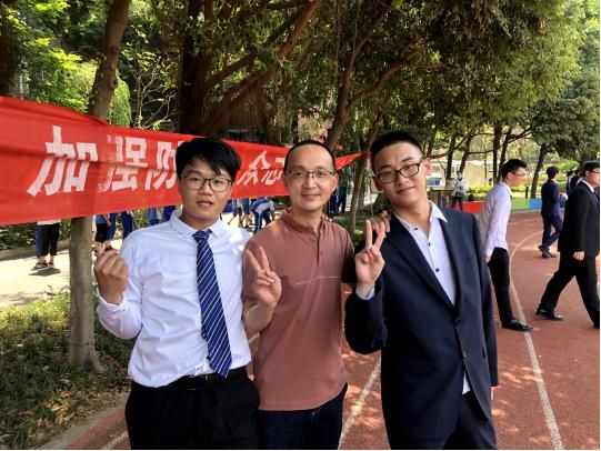 从偏科到单科学霸！石室佳兴有这么一群老师，追着要给你辅导