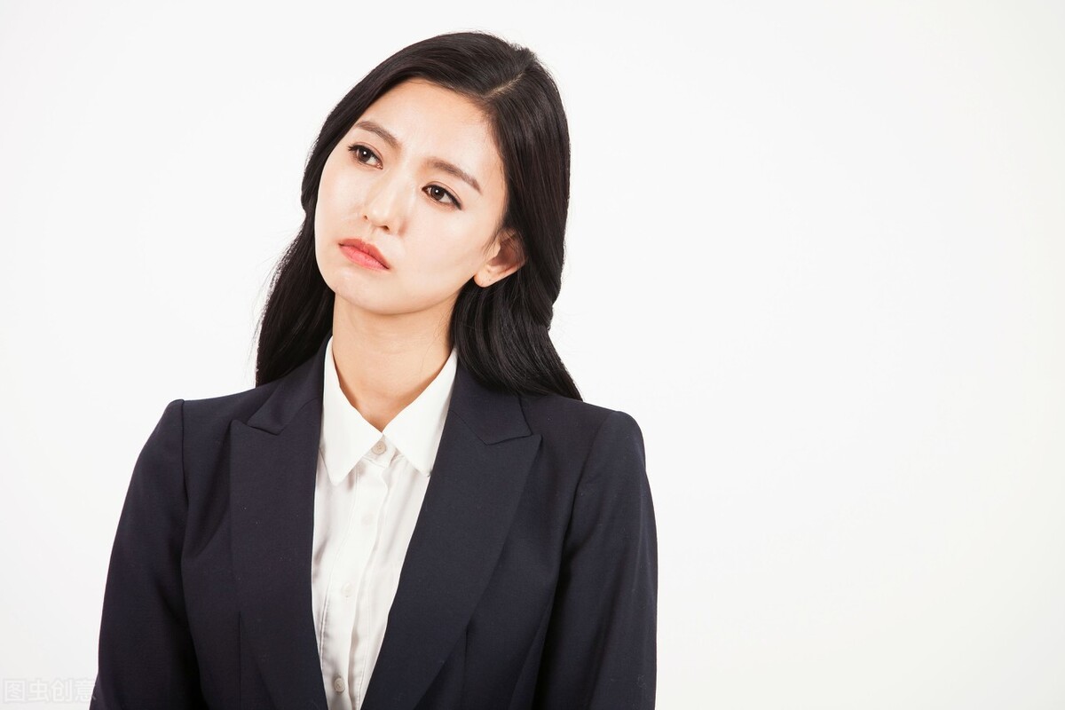 打工遇到猥琐大叔怎么办,工作中遇到猥琐的同事该怎么办