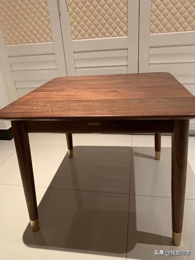 黑胡桃茶桌最新款2023方桌,极简轻奢黑胡桃实木方桌